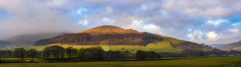 A beautiful view of Mellor Knoll, a recognisable hill in the local landscape